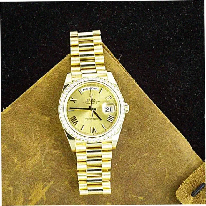 Affordable AAA Rolex Day-Date 40 228348 Yellow Gold Diamond - Image 6