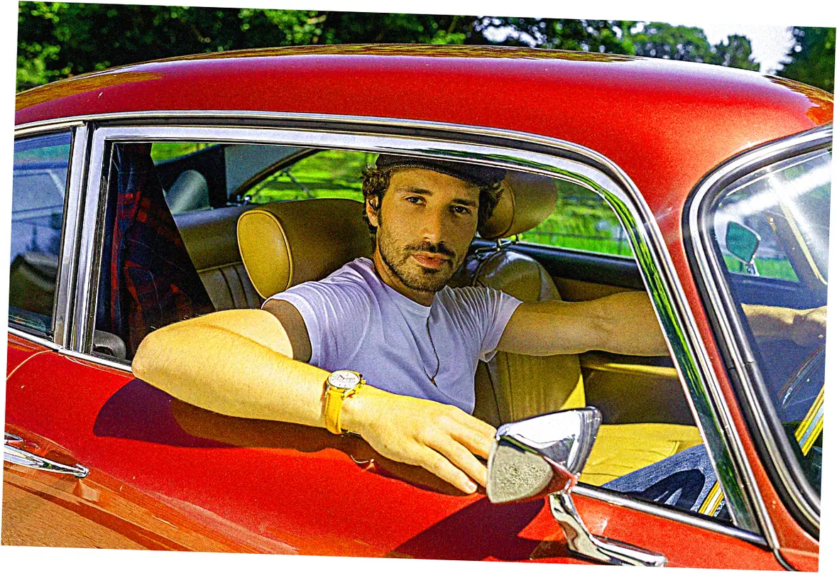 8. Rolex Customization and Personalization Options