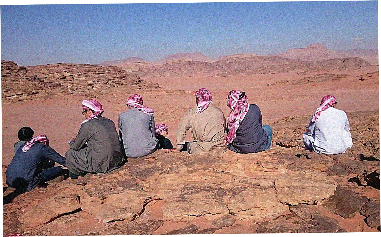 Let's talk about the pre-owned Rolex market and how to find good deals while avoiding pitfalls.